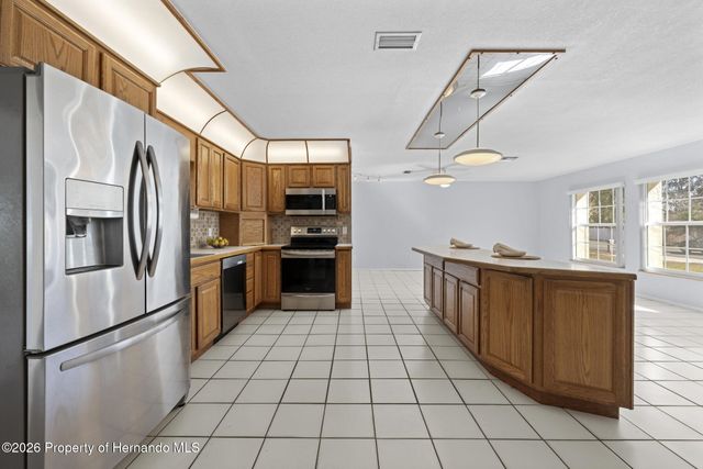 6135 Alderwood Street, Spring Hill, FL 34606