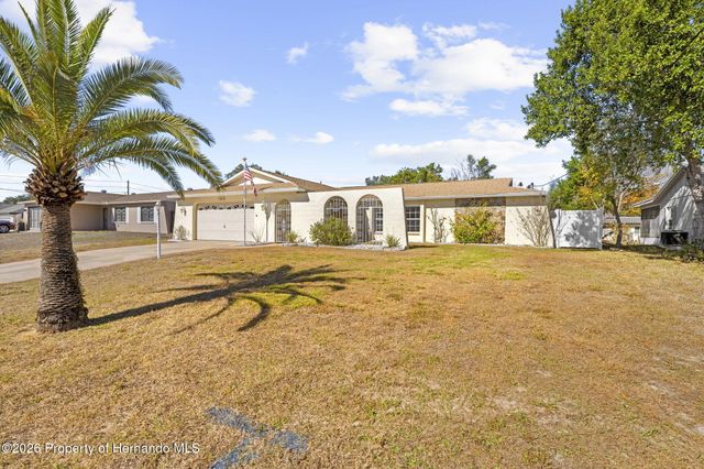 6135 Alderwood Street, Spring Hill, FL 34606