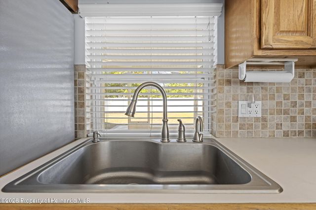 6135 Alderwood Street, Spring Hill, FL 34606