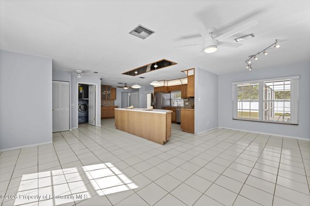 6135 Alderwood Street, Spring Hill, FL 34606