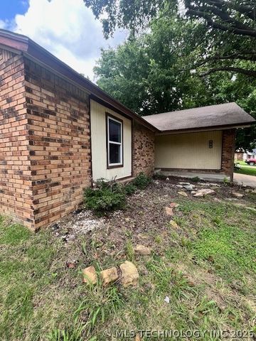 12011 E 89th Place North, Owasso, OK 74055