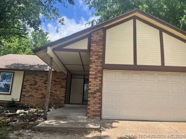 12011 E 89th Place North, Owasso, OK 74055