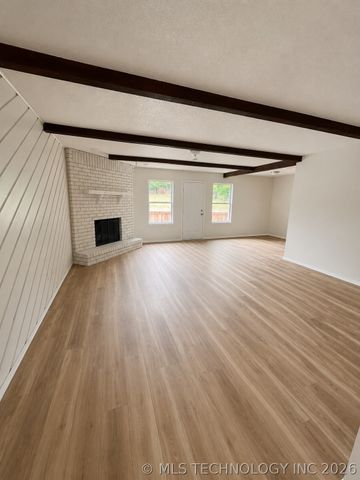 12011 E 89th Place North, Owasso, OK 74055