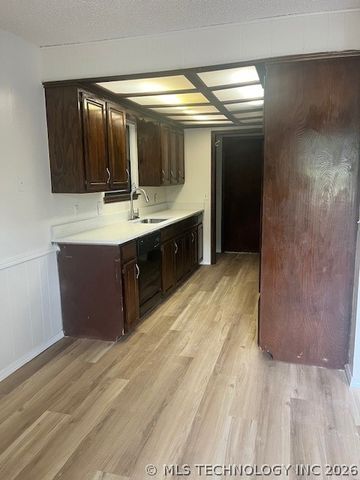 12011 E 89th Place North, Owasso, OK 74055