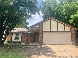 12011 E 89th Place North, Owasso, OK 74055