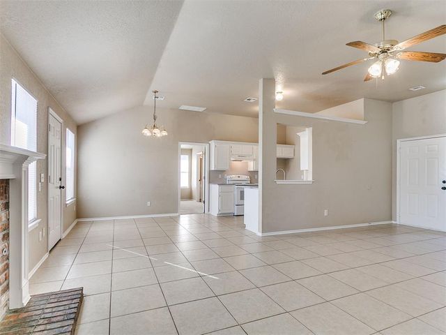 704 NW 21st Street, Moore, OK 73160