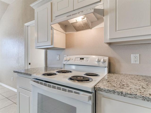 704 NW 21st Street, Moore, OK 73160