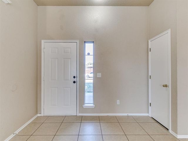 704 NW 21st Street, Moore, OK 73160