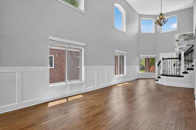 28000 Worthington Street, Saint Clair Shores City, MI 48081