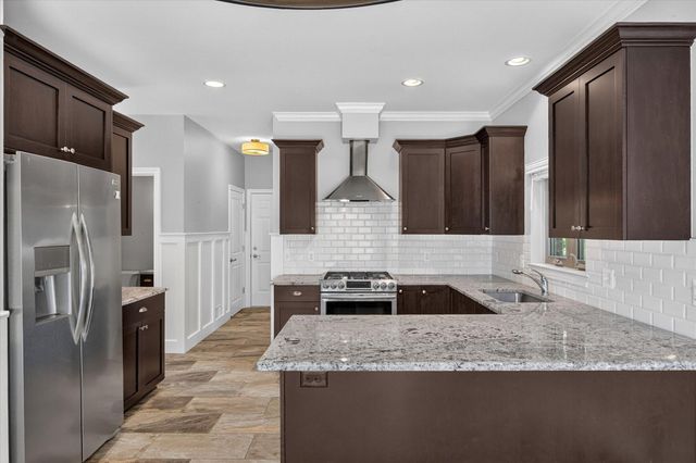 28000 Worthington Street, Saint Clair Shores City, MI 48081