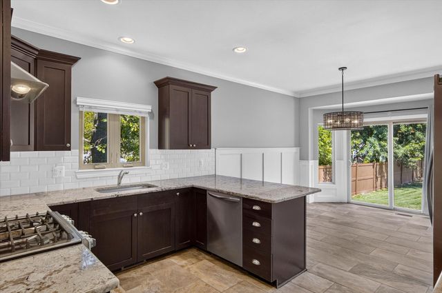 28000 Worthington Street, Saint Clair Shores City, MI 48081