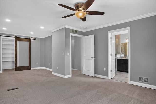 28000 Worthington Street, Saint Clair Shores City, MI 48081