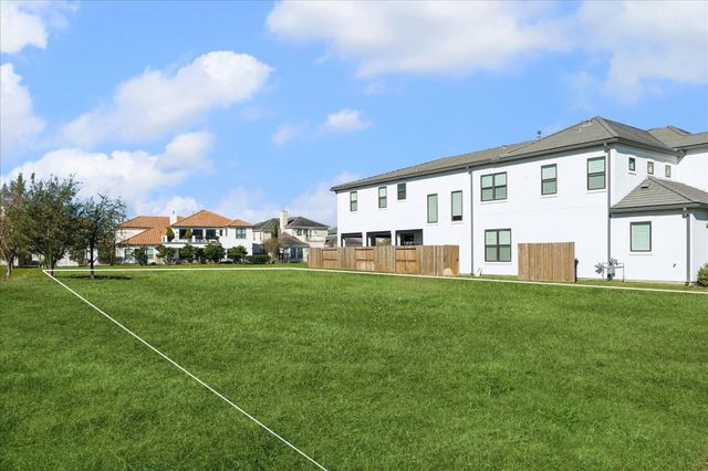 2322 Camden Creek Lane, Houston, TX 77077