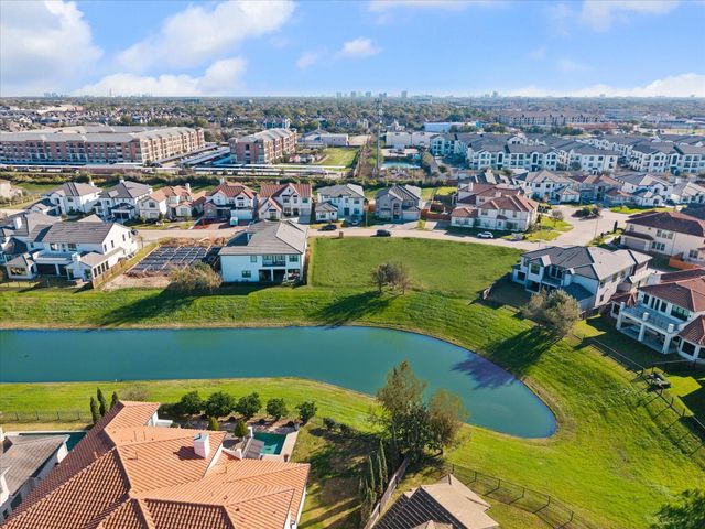 2322 Camden Creek Lane, Houston, TX 77077