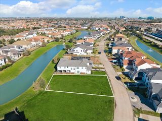 2322 Camden Creek Lane, Houston, TX 77077