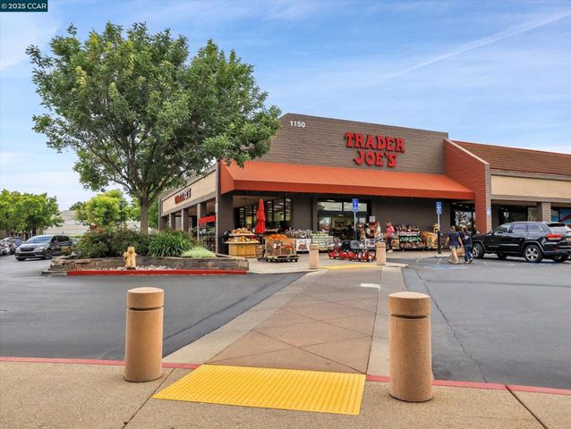 2860 Laguna St, Concord, CA 94518