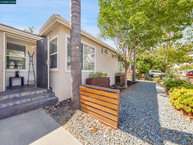 2860 Laguna St, Concord, CA 94518