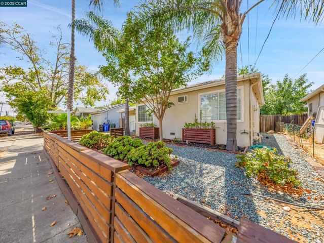 2860 Laguna St, Concord, CA 94518