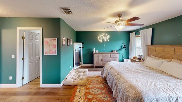 201 NE Faring Avenue, Port St. Lucie, FL 34983