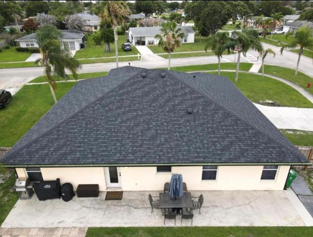 201 NE Faring Avenue, Port St. Lucie, FL 34983