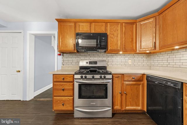 578 SWAIN ST, Bristol, PA 19007