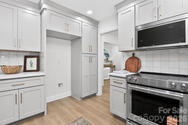 1943 Watlington Drive, Charlotte, NC 28270