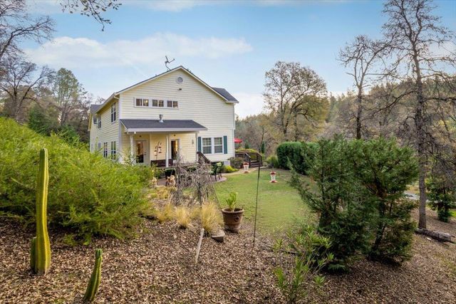 20114 Tiger Tail Rd, Grass Valley, CA 95949