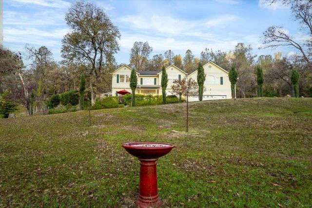 20114 Tiger Tail Rd, Grass Valley, CA 95949