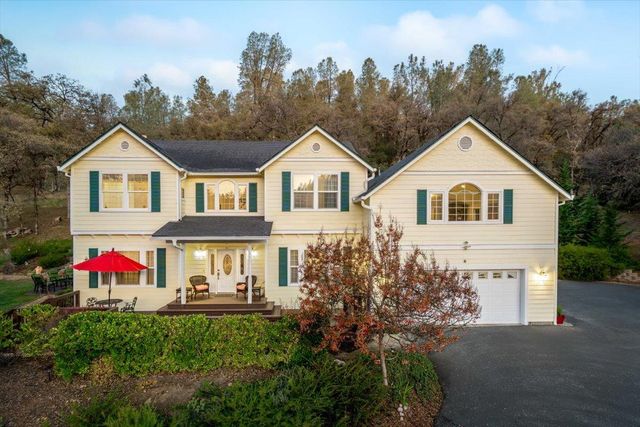 20114 Tiger Tail Rd, Grass Valley, CA 95949