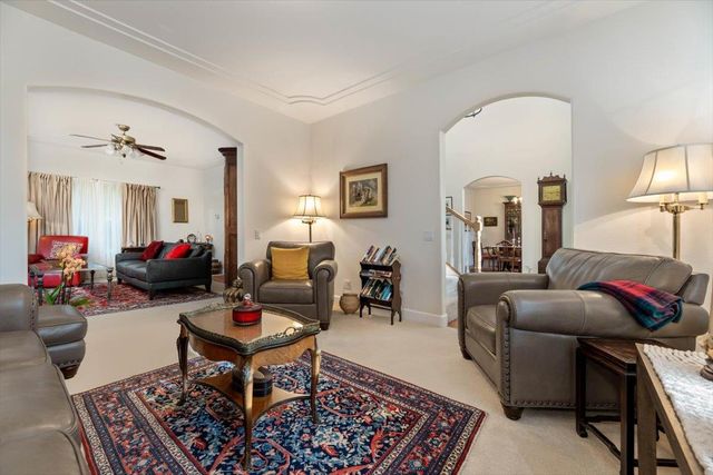 20114 Tiger Tail Rd, Grass Valley, CA 95949