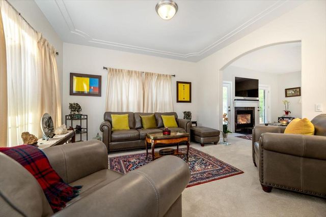 20114 Tiger Tail Rd, Grass Valley, CA 95949