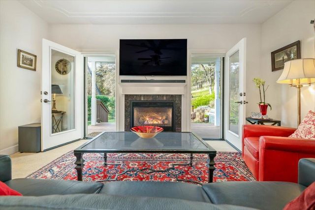 20114 Tiger Tail Rd, Grass Valley, CA 95949