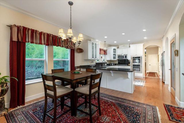 20114 Tiger Tail Rd, Grass Valley, CA 95949