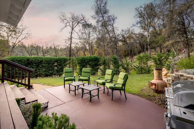 20114 Tiger Tail Rd, Grass Valley, CA 95949