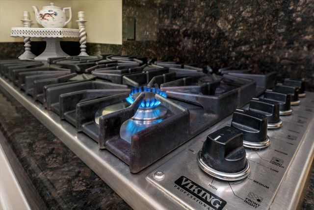 20114 Tiger Tail Rd, Grass Valley, CA 95949