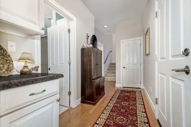 20114 Tiger Tail Rd, Grass Valley, CA 95949