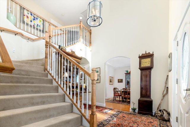 20114 Tiger Tail Rd, Grass Valley, CA 95949