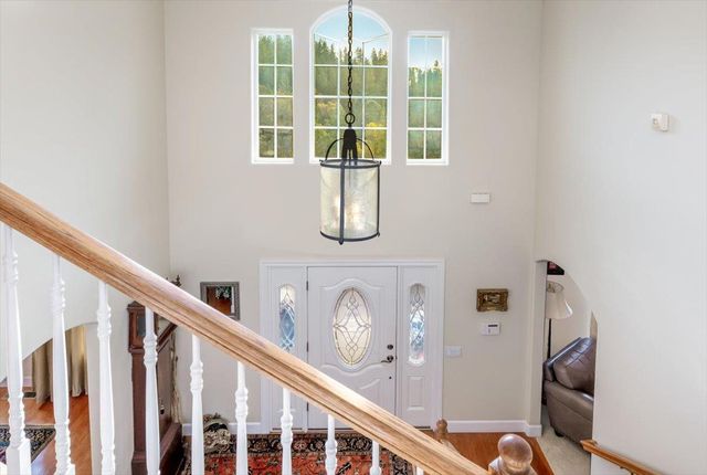 20114 Tiger Tail Rd, Grass Valley, CA 95949