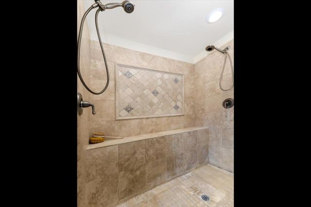 20114 Tiger Tail Rd, Grass Valley, CA 95949