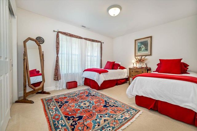 20114 Tiger Tail Rd, Grass Valley, CA 95949