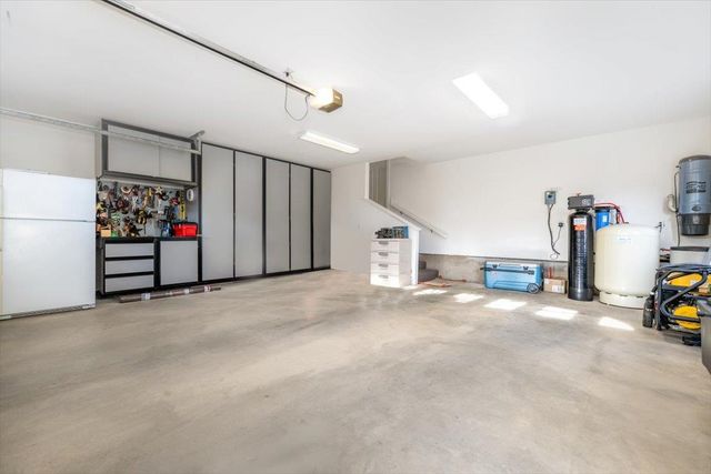 20114 Tiger Tail Rd, Grass Valley, CA 95949