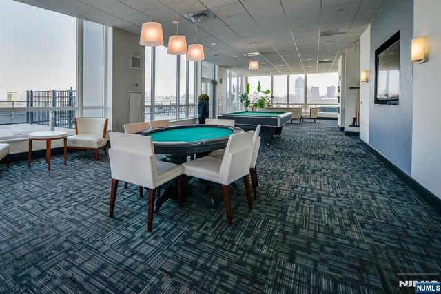 2 2nd Street 801, Jersey City, NJ 07302