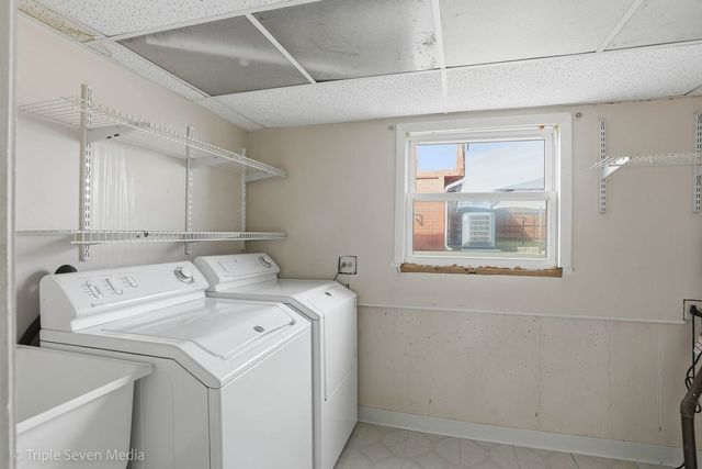 492 1st Avenue, Des Plaines, IL 60016