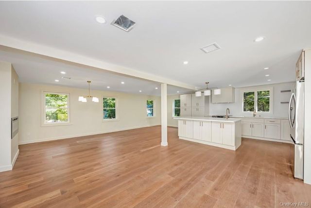 30 New Mill Road, Smithtown, NY 11787