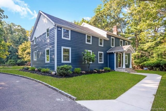 30 New Mill Road, Smithtown, NY 11787
