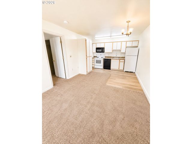 10345 Ne CLACKAMAS St 22, Portland, OR 97220