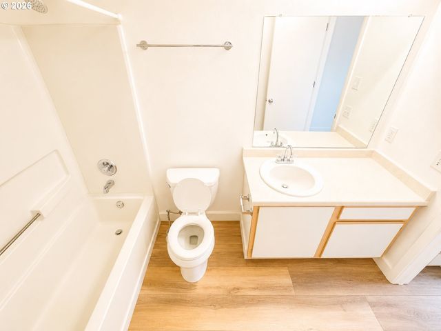 10345 Ne CLACKAMAS St 22, Portland, OR 97220