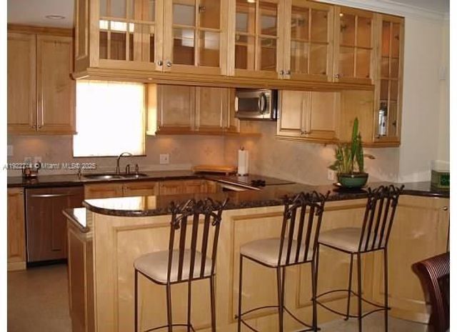 809 Almeria Ave, Coral Gables, FL 33134