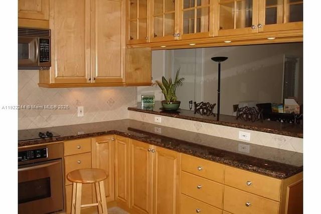 809 Almeria Ave, Coral Gables, FL 33134