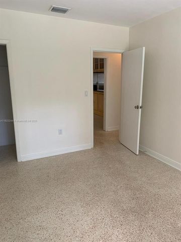 809 Almeria Ave, Coral Gables, FL 33134